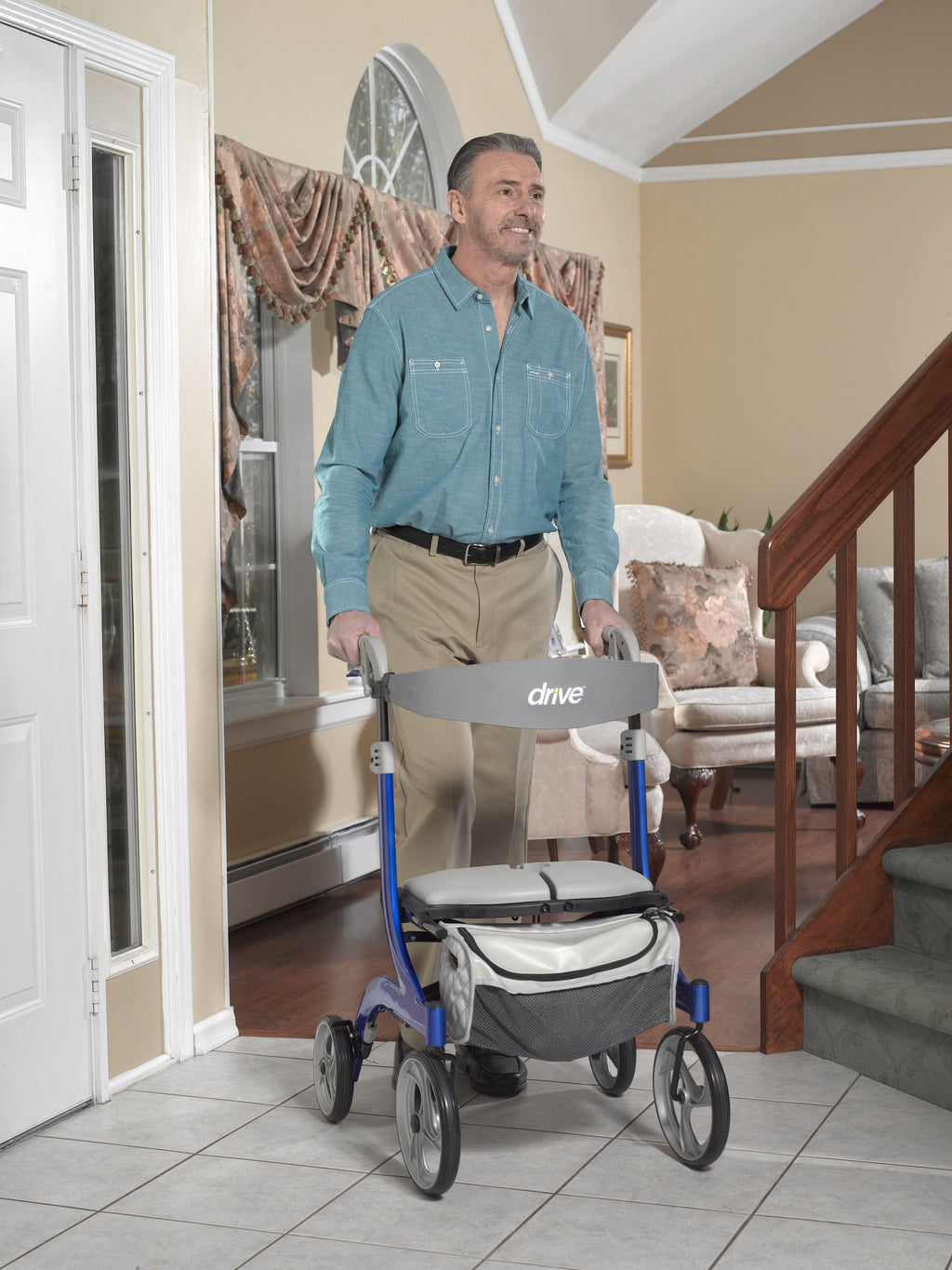 Drive Medical Nitro DLX Rollator, Firm Foam Seat